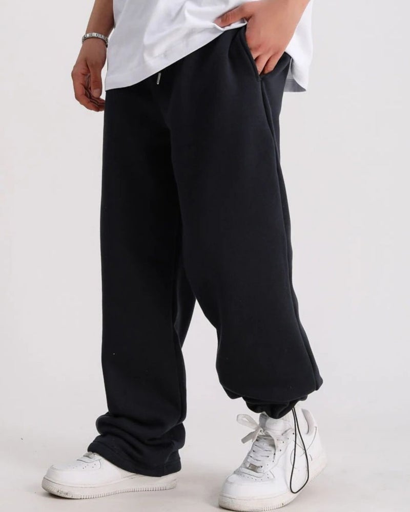 فلاينوف بنطلون جوغر أسود أساسي بقصة فضفاضة - Image 1